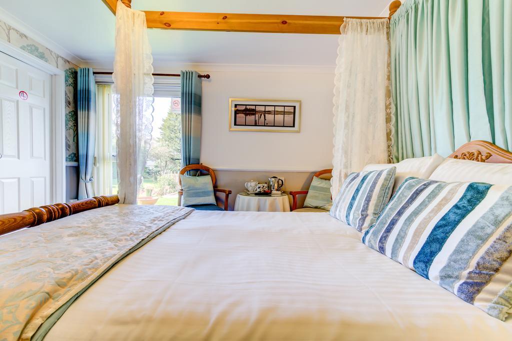 Meadfoot Guesthouse Room Only Accommodation For Adults วินเดอร์เมียร์ ภายนอก รูปภาพ