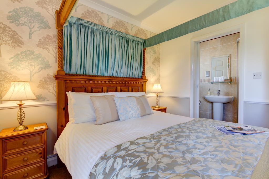 Meadfoot Guesthouse Room Only Accommodation For Adults วินเดอร์เมียร์ ภายนอก รูปภาพ